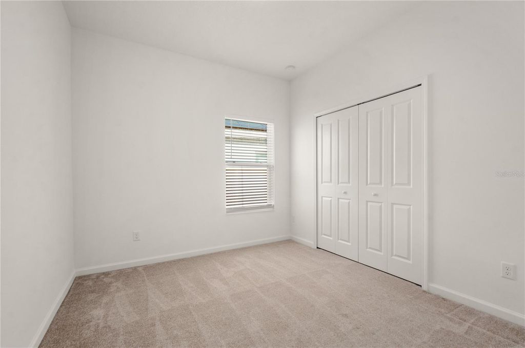 Image 7 of property listing at 1078 CHELAN FALLS DRIVE, Deland, FL 32724