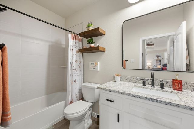 1608 Ridgeview Trail, Granbury, TX 76048