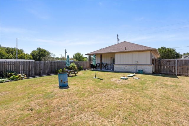 1608 Ridgeview Trail, Granbury, TX 76048