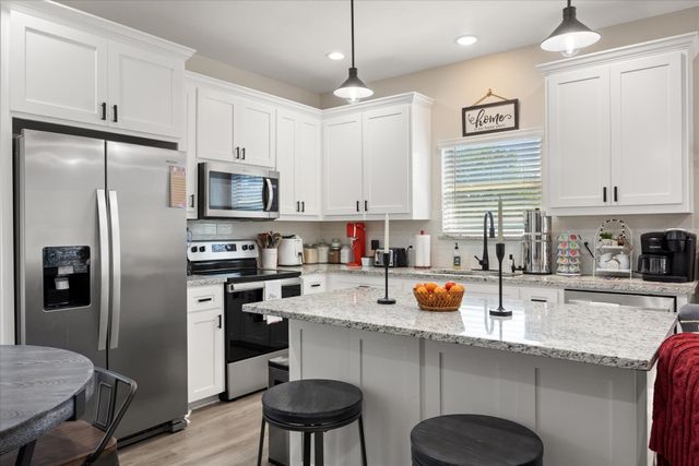 1608 Ridgeview Trail, Granbury, TX 76048