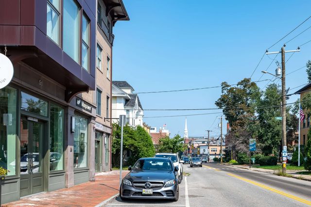 51 Islington St Unit 3, Portsmouth, NH 03801