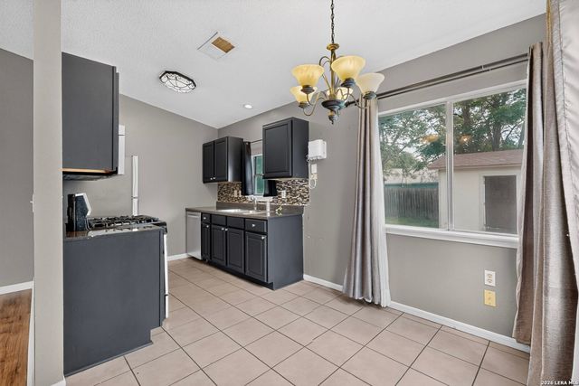 8723 Meadow Song, Converse, TX 78109