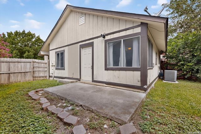 8723 Meadow Song, Converse, TX 78109