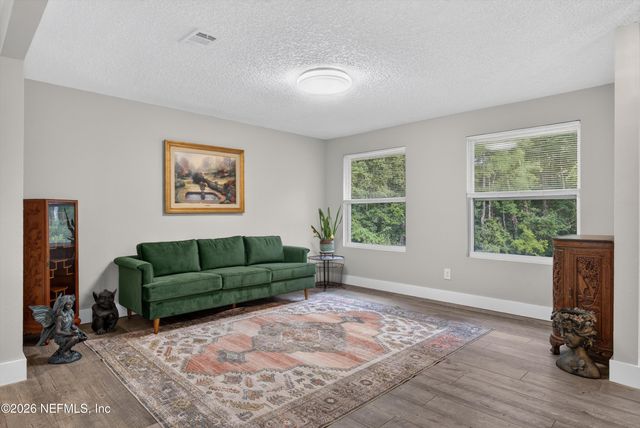 4002 SCENIC Drive, Middleburg, FL 32068