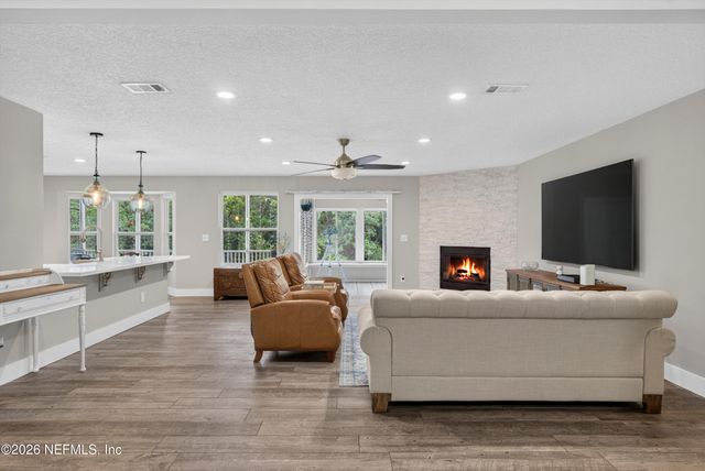 4002 SCENIC Drive, Middleburg, FL 32068