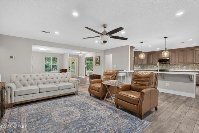 4002 SCENIC Drive, Middleburg, FL 32068