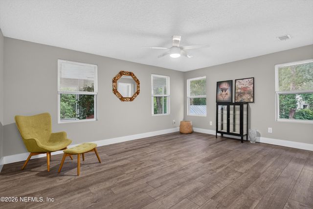 4002 SCENIC Drive, Middleburg, FL 32068