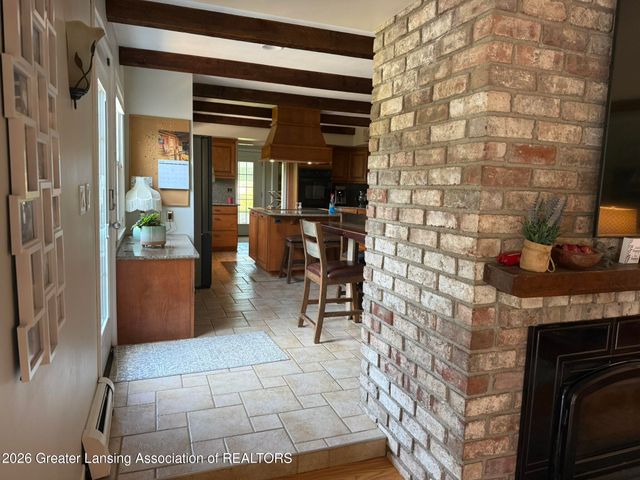 4426 Barton Road, Lansing, MI 48917