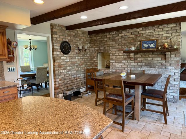 4426 Barton Road, Lansing, MI 48917