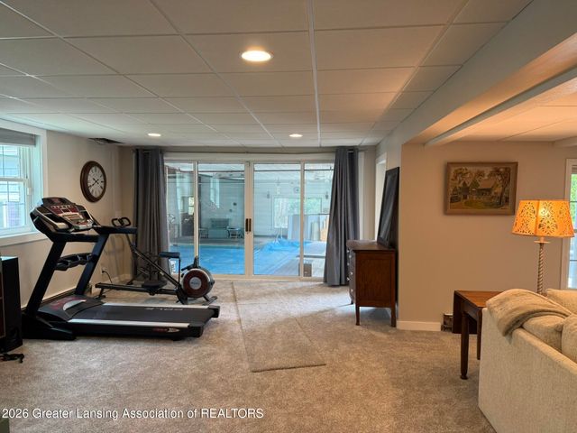4426 Barton Road, Lansing, MI 48917