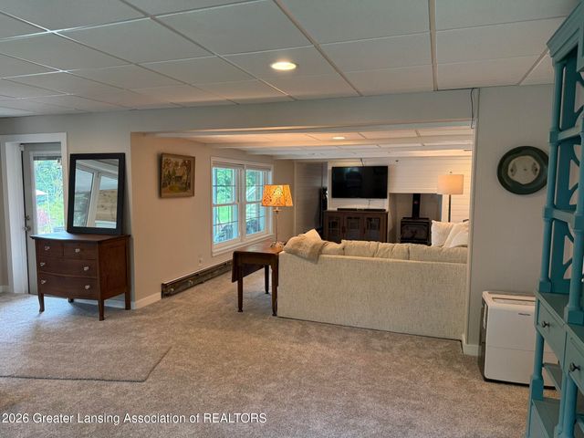 4426 Barton Road, Lansing, MI 48917