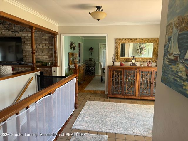 4426 Barton Road, Lansing, MI 48917