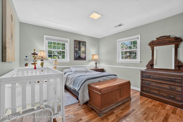 4426 Barton Road, Lansing, MI 48917