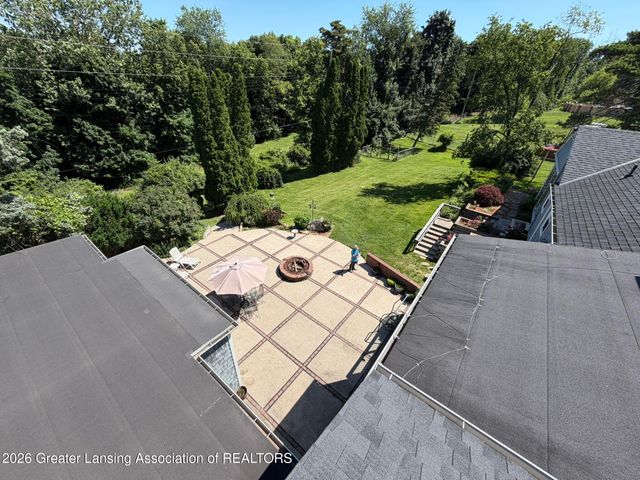 4426 Barton Road, Lansing, MI 48917