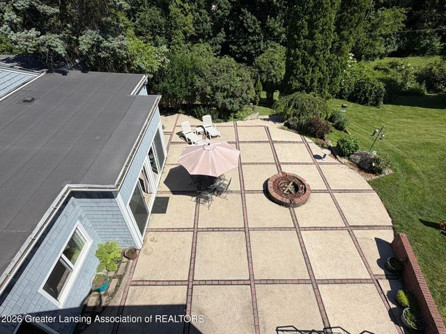 4426 Barton Road, Lansing, MI 48917