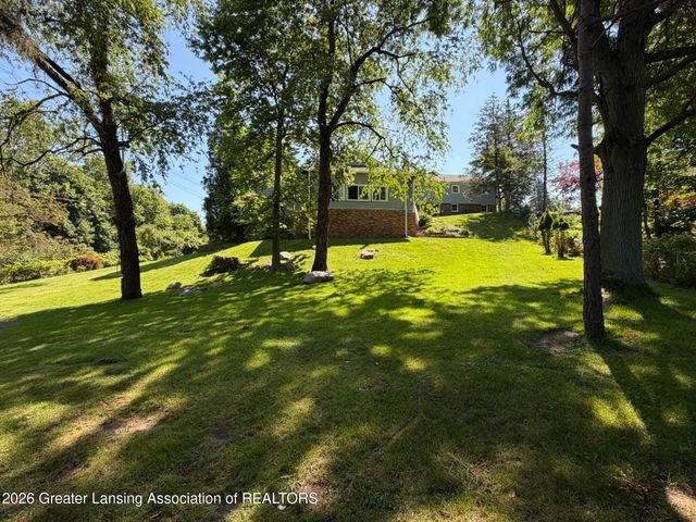 4426 Barton Road, Lansing, MI 48917