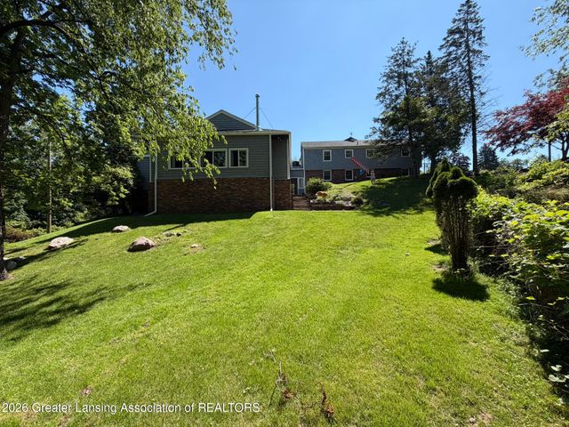 4426 Barton Road, Lansing, MI 48917