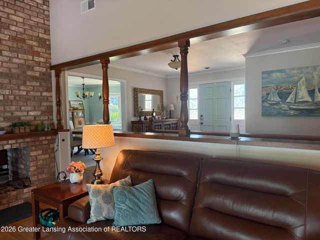 4426 Barton Road, Lansing, MI 48917