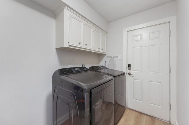 11215 Canyon Trail Drive, Houston, TX 77066