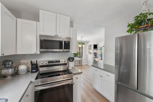 11215 Canyon Trail Drive, Houston, TX 77066