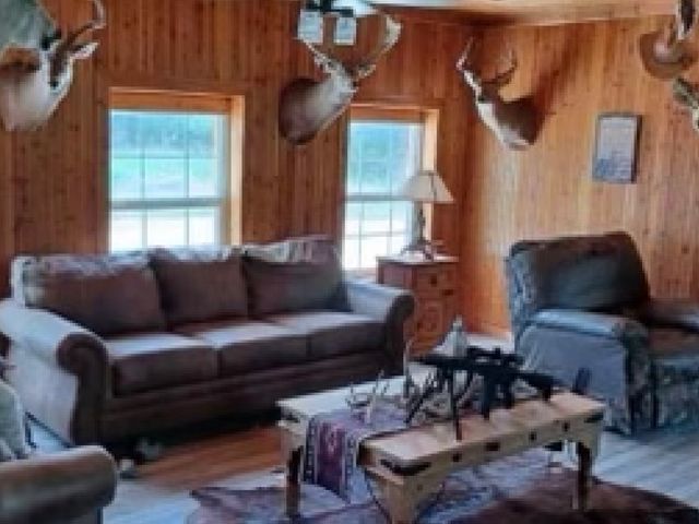 988 Sd 71600, Rocksprings, TX 78880