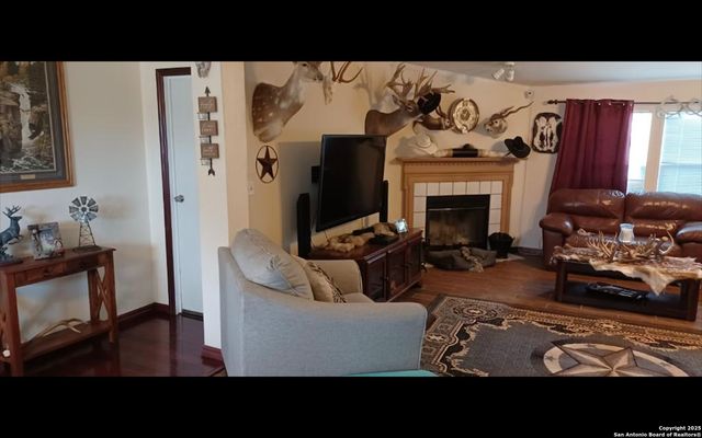 988 Sd 71600, Rocksprings, TX 78880