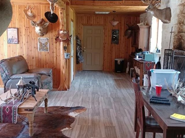 988 Sd 71600, Rocksprings, TX 78880