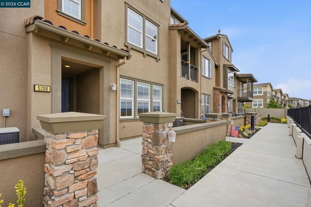 5206 Fioli Loop, San Ramon, CA 94582