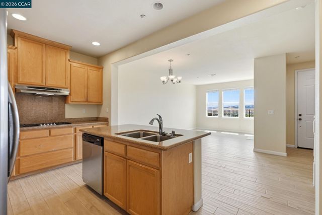 5206 Fioli Loop, San Ramon, CA 94582