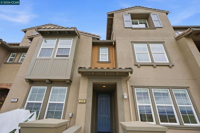 5206 Fioli Loop, San Ramon, CA 94582
