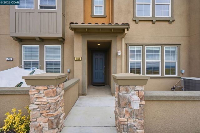 5206 Fioli Loop, San Ramon, CA 94582