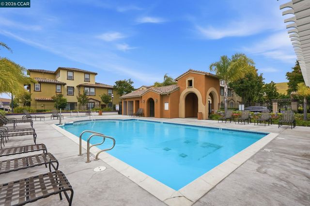 5206 Fioli Loop, San Ramon, CA 94582