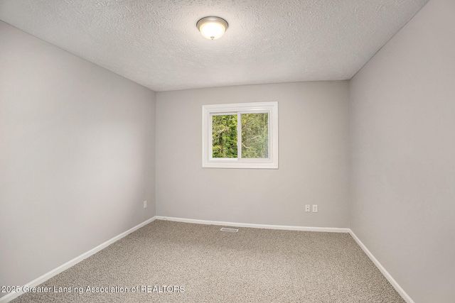 903 Timber Creek Drive, 136, Grand Ledge, MI 48837