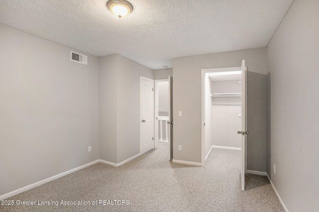 903 Timber Creek Drive, 136, Grand Ledge, MI 48837