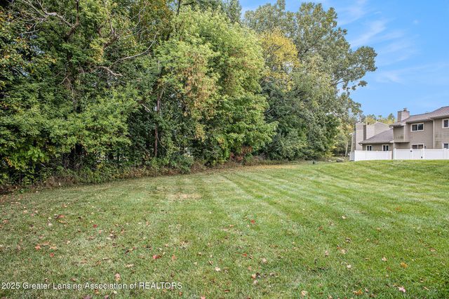 903 Timber Creek Drive, 136, Grand Ledge, MI 48837