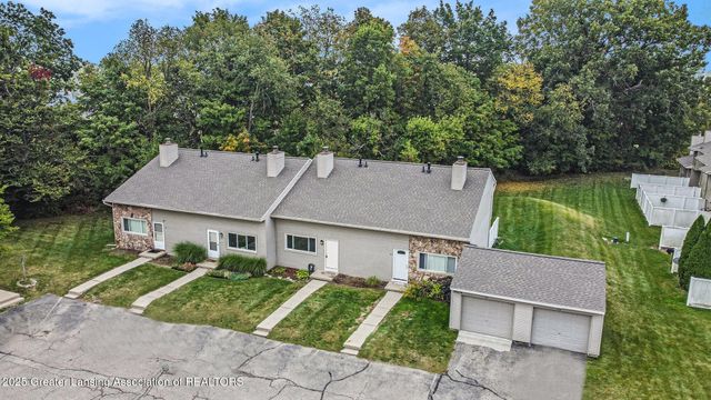 903 Timber Creek Drive, 136, Grand Ledge, MI 48837