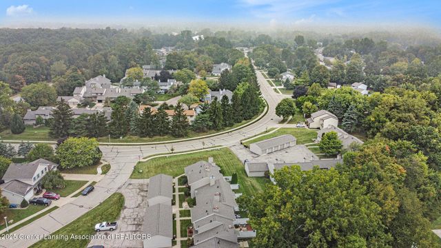 903 Timber Creek Drive, 136, Grand Ledge, MI 48837