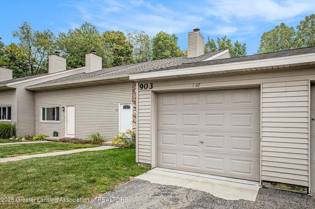 903 Timber Creek Drive, 136, Grand Ledge, MI 48837