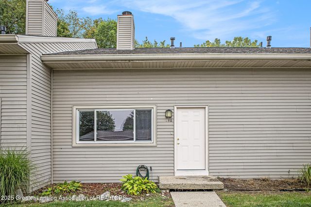 903 Timber Creek Drive, 136, Grand Ledge, MI 48837