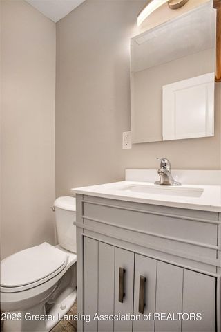 903 Timber Creek Drive, 136, Grand Ledge, MI 48837