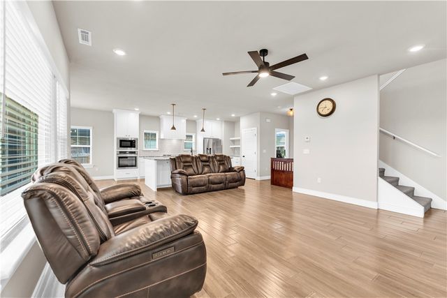1161 Flat Rock Street, Centerton, AR 72713