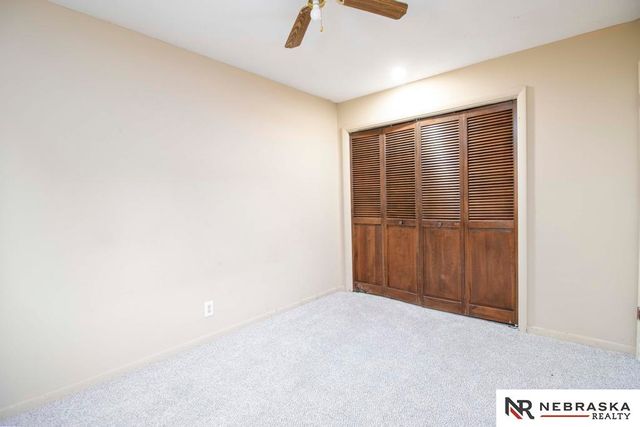 4407 Hallcliffe Road, Lincoln, NE 68516