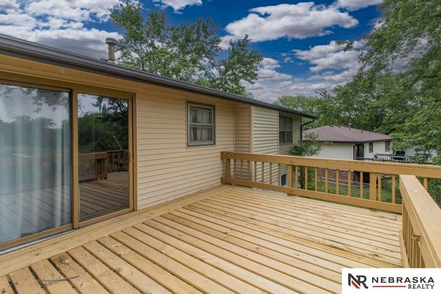 4407 Hallcliffe Road, Lincoln, NE 68516