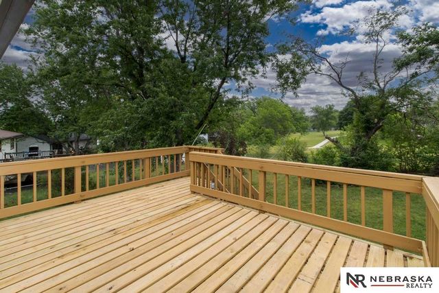 4407 Hallcliffe Road, Lincoln, NE 68516