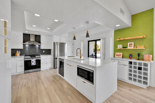 72691 Homestead Road, Palm Desert, CA 92260