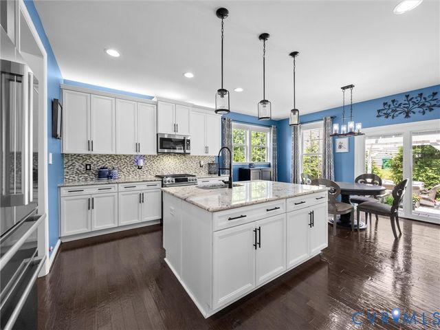 9521 Lyndon Cir, Mechanicsville, VA 23116