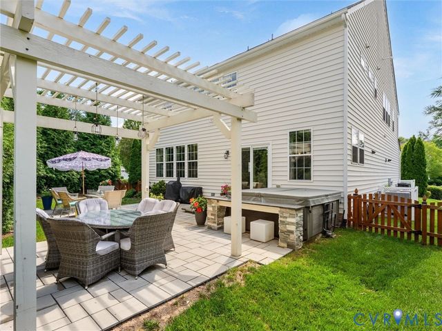 9521 Lyndon Cir, Mechanicsville, VA 23116