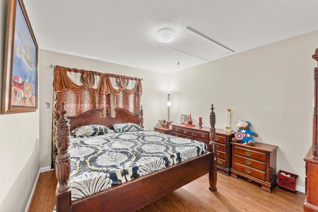 8880 Sonoma Valley Way, Sacramento, CA 95829