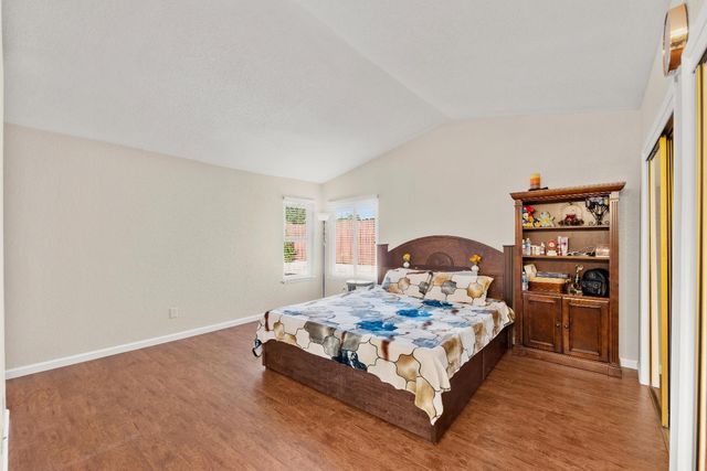 8880 Sonoma Valley Way, Sacramento, CA 95829