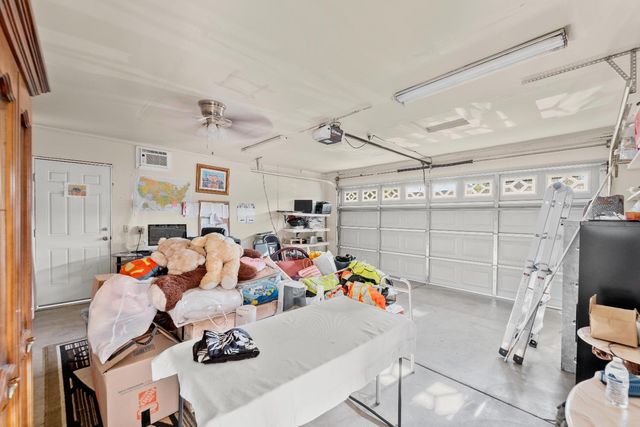 8880 Sonoma Valley Way, Sacramento, CA 95829